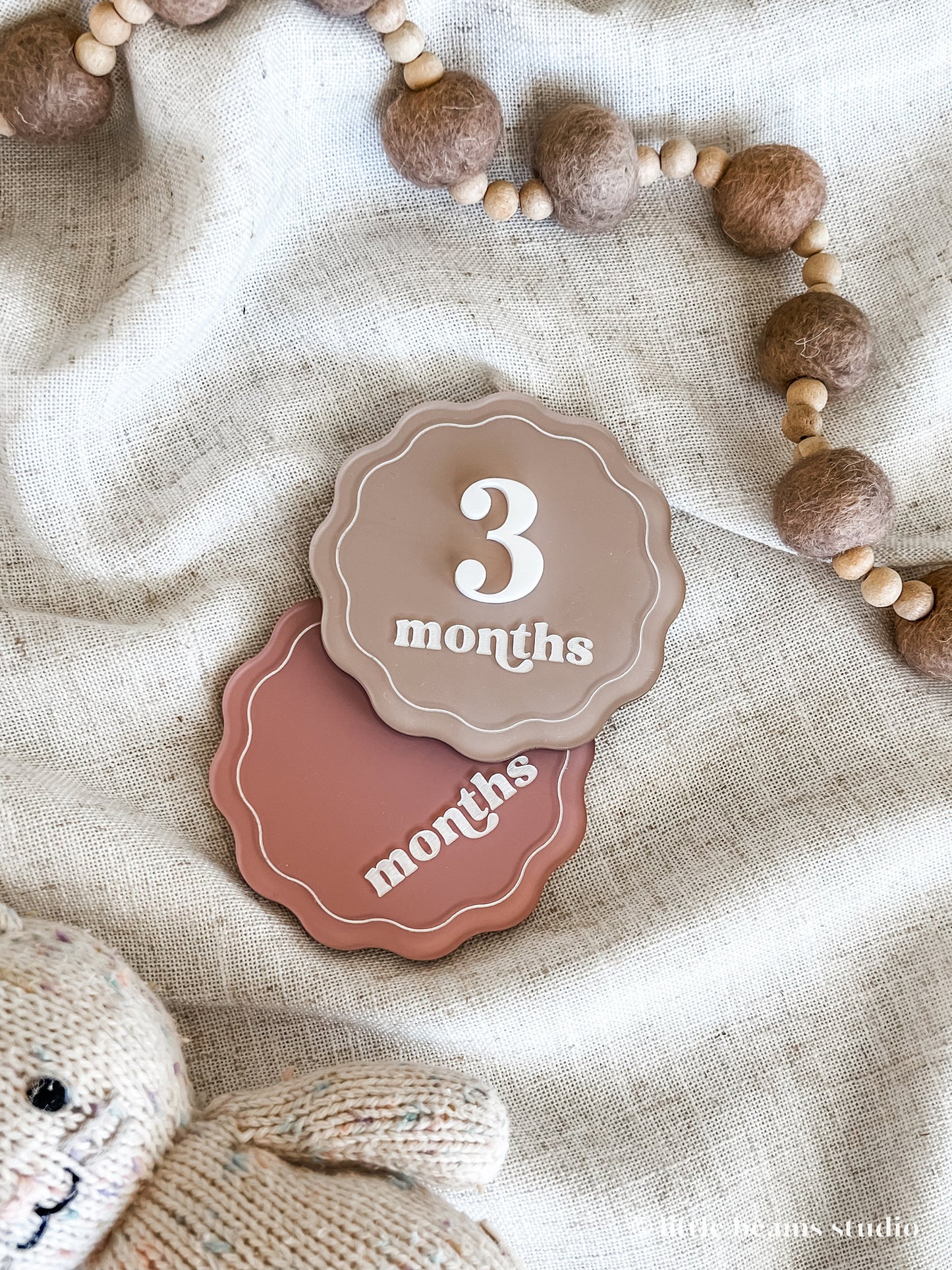 Acrylic Scallop Baby Milestone Cards