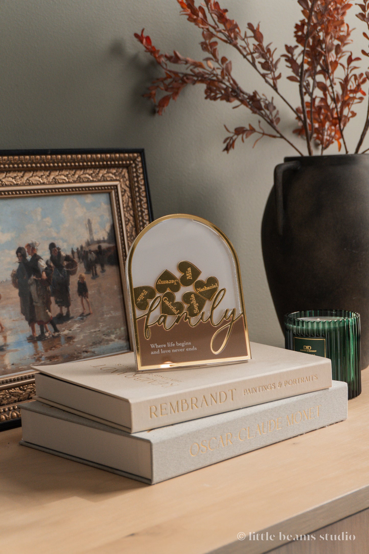 Personalized Family Shaker Frame With Engraved Names