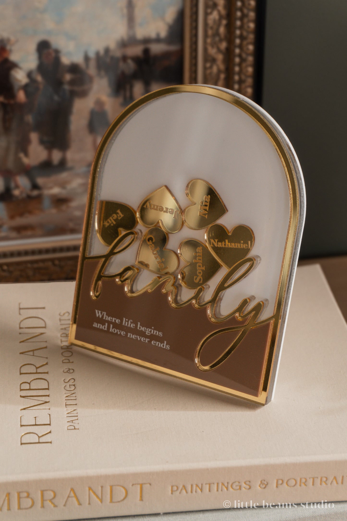 Personalized Family Shaker Frame With Engraved Names